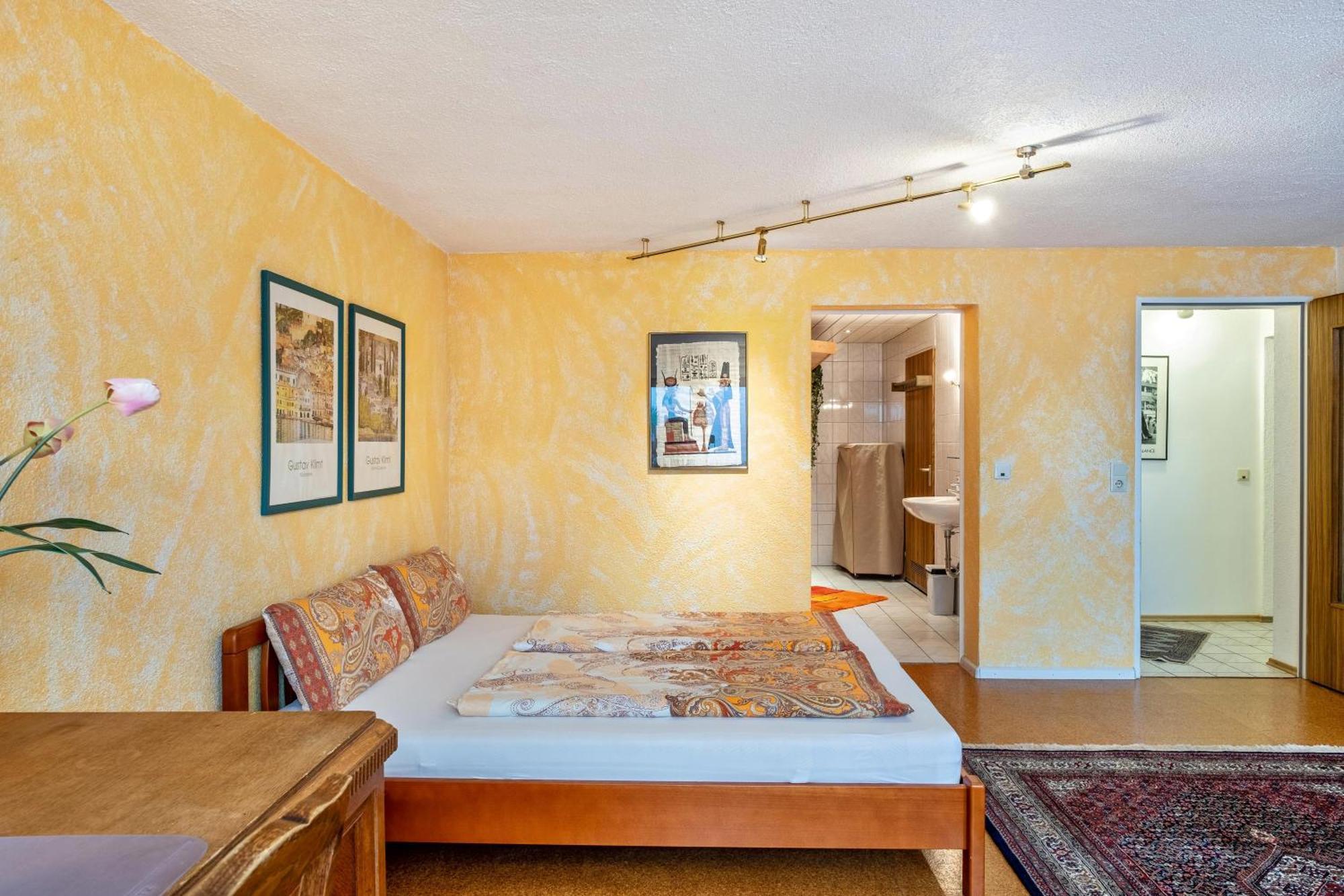 Ferienwohnung Bei Franka Mit Sauna Freiburg im Breisgau Dış mekan fotoğraf