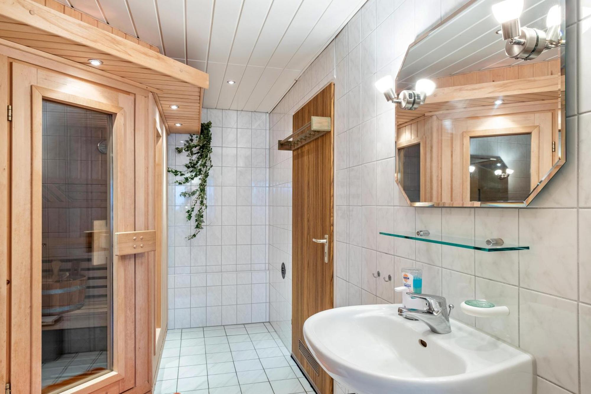 Ferienwohnung Bei Franka Mit Sauna Freiburg im Breisgau Dış mekan fotoğraf