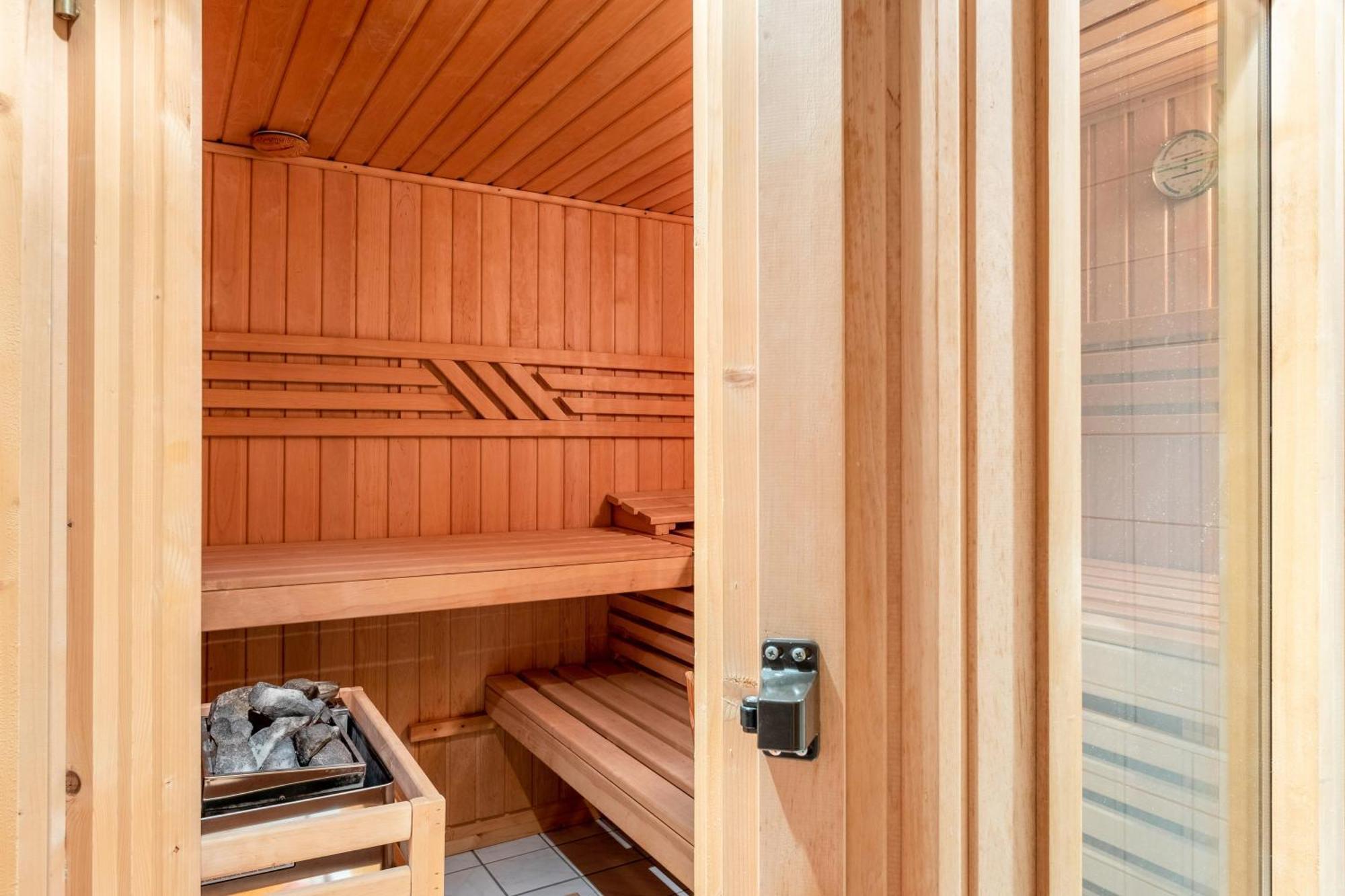 Ferienwohnung Bei Franka Mit Sauna Freiburg im Breisgau Dış mekan fotoğraf